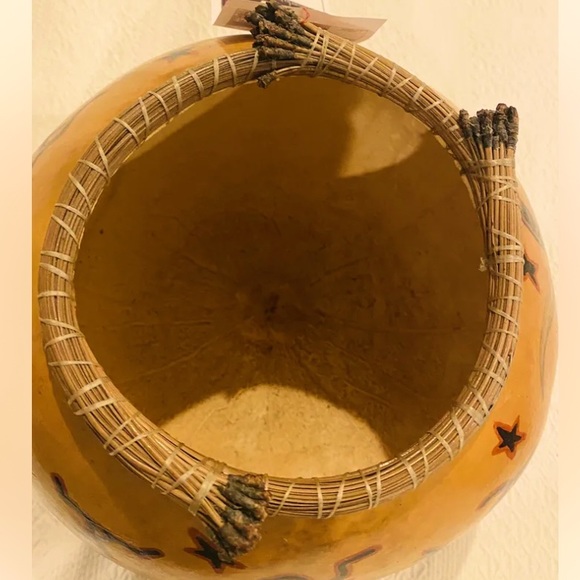 Western Farm Ranch Decor Bull Hand painted, signed Gourd Bowl w Pine Needle Rim - Picture 6 of 8